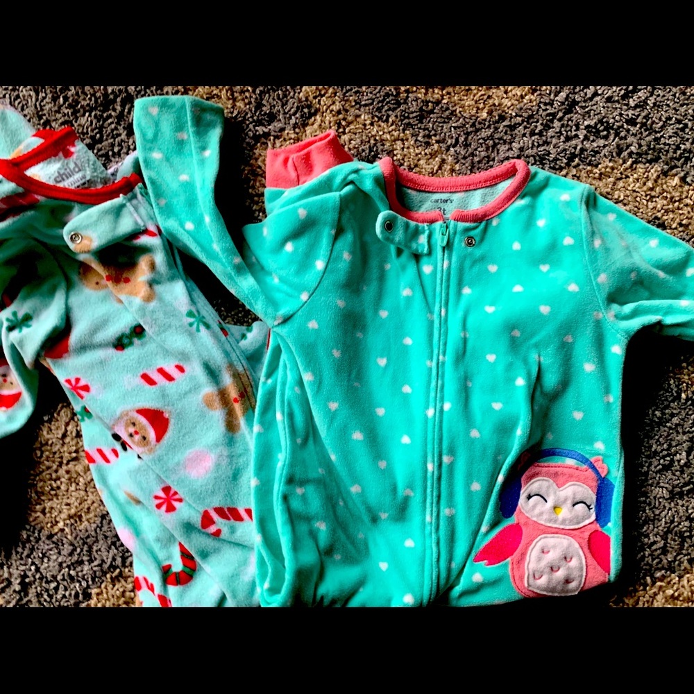 Bundle of Carters girl’s pajamas